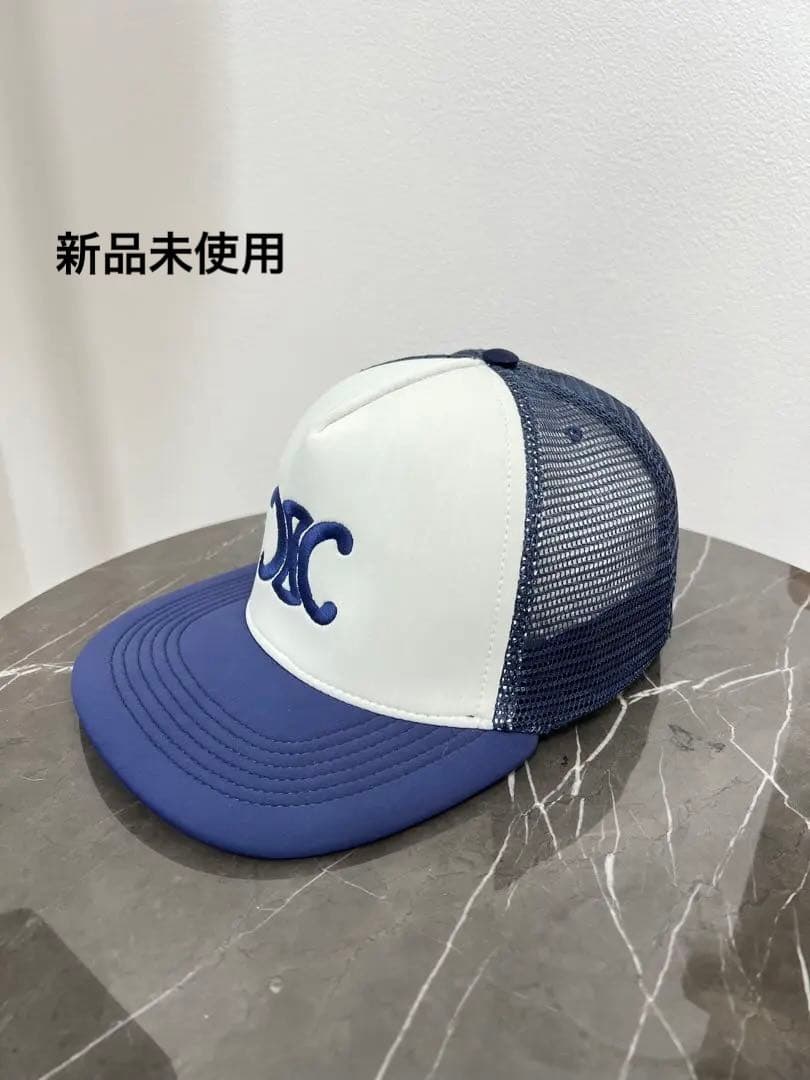 セリーヌ　celine トリオンフ　新品未使用　キャップ ホワイト CELINE（セリーヌ）TRIOMPHE トリオンフ ベースボールキャップ (CELINE