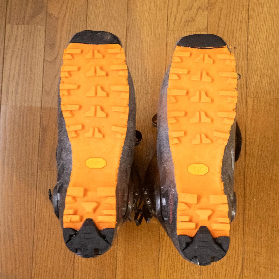 【値下げ】SCARPA　F1　27.5cm