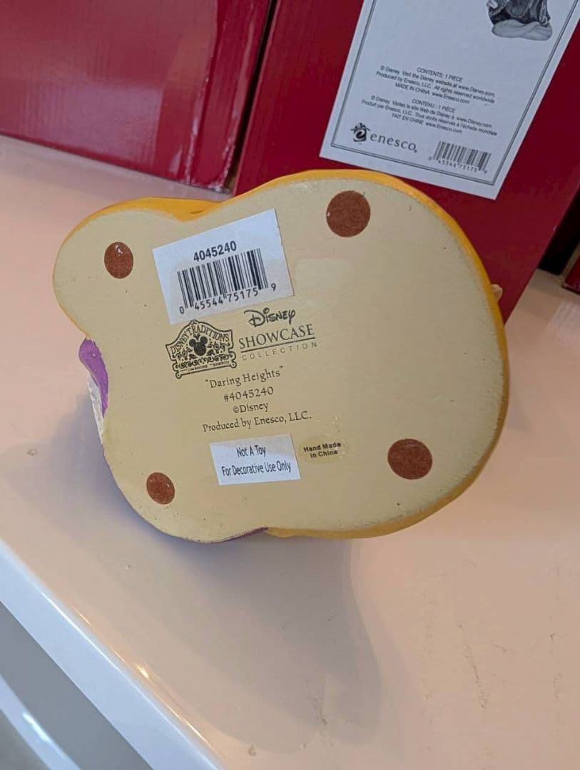 ディズニートラディション　　エネスコ　ラプンツェル　フィギュア