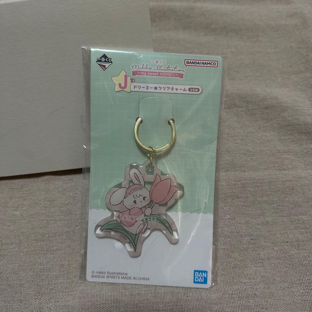 mikko ドリーミーアクリルチャーム - メルカリ