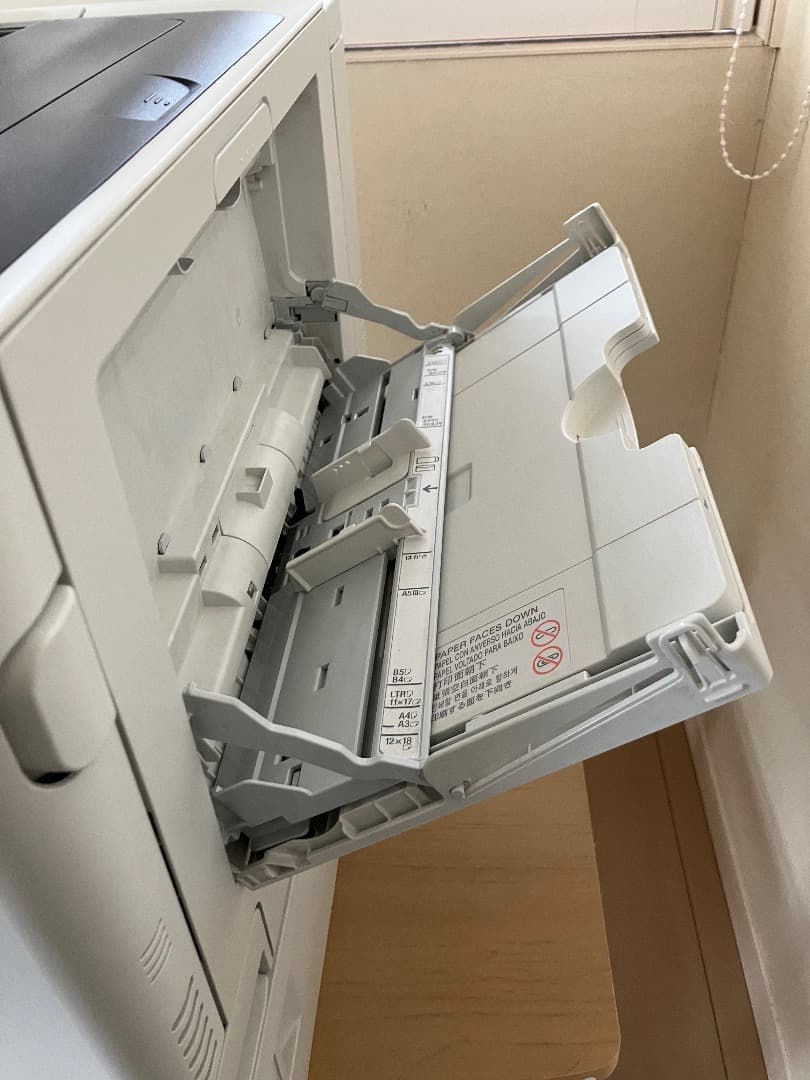 Canon LBP841C レーザープリンター (増設給紙ユニット付) - プリンター