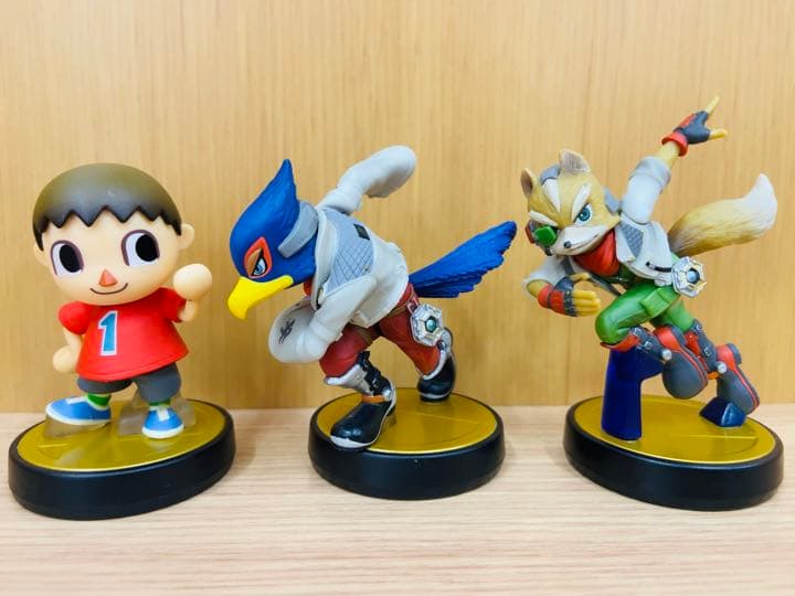 amiibo 大乱闘スマッシュブラザーズ　フィギュア　ゼルダ