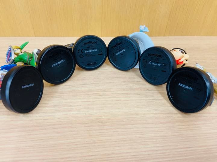 amiibo 大乱闘スマッシュブラザーズ　フィギュア　ゼルダ