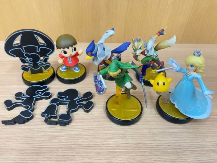 amiibo 大乱闘スマッシュブラザーズ　フィギュア　ゼルダ
