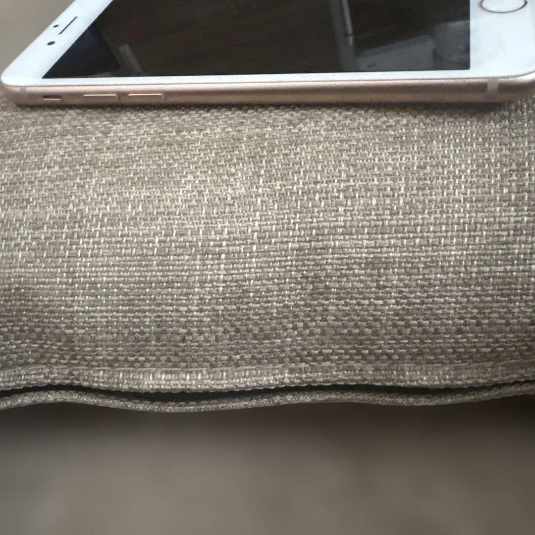 iPhone8 64GB ローズゴールド バッテリー77% 画面傷あり 初期化済