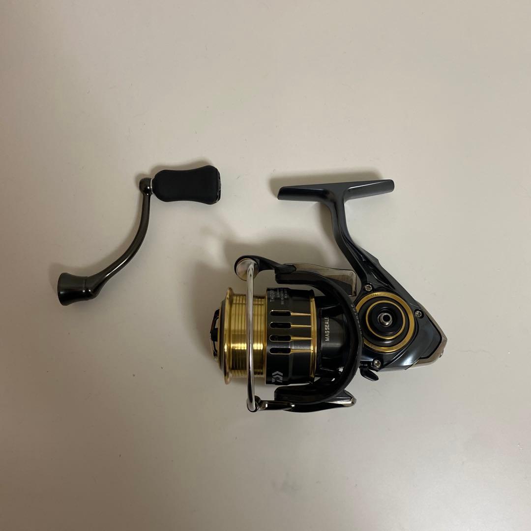 Daiwa スピニングリール THEORY 2506H