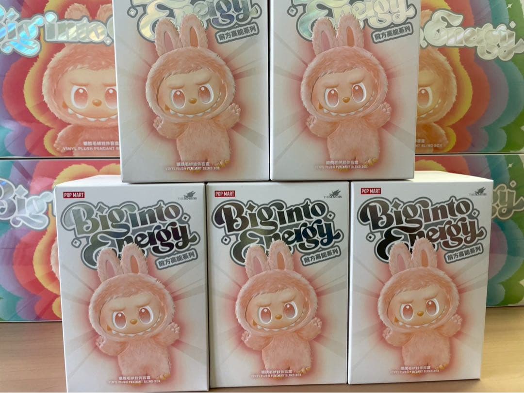 ⭐️【正規品】Labubu ラブブ 5ピース Big into Energy