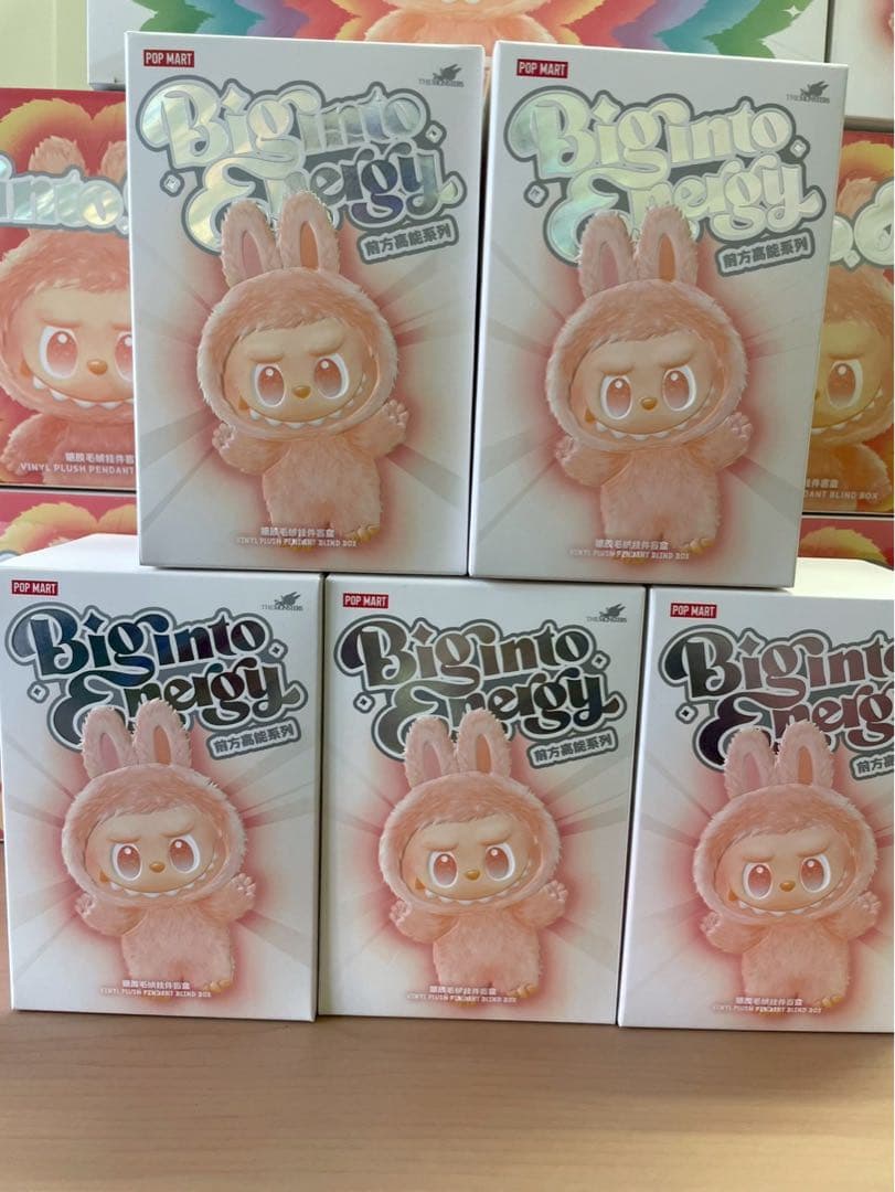 ⭐️【正規品】Labubu ラブブ 5ピース Big into Energy