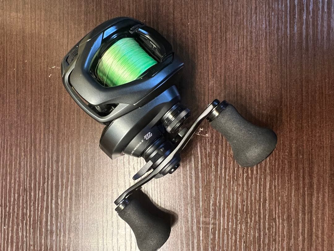 シマノ 22アルデバランBFS HG アベイルスプール付 ハンドルウッドノブ