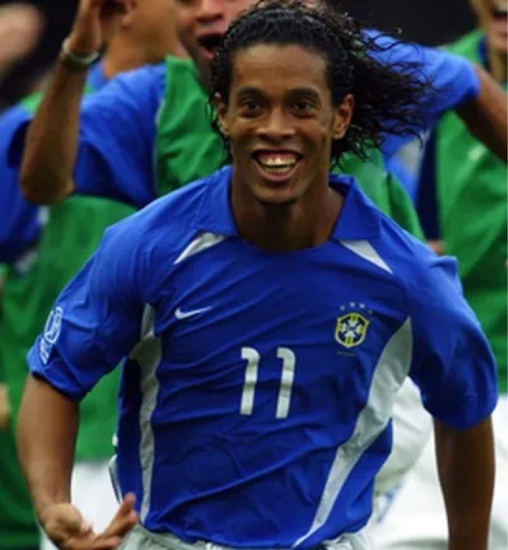 希少・日韓W杯優勝モデル】ブラジル代表 2002（アウェイ）ロナウド カカ
