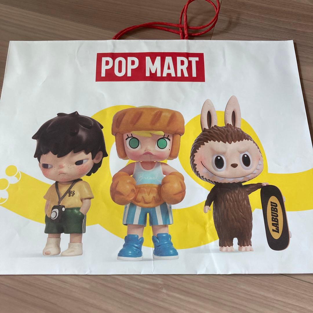 正規品 新品　匿名発送　ラブブ Labubu Big into Energy