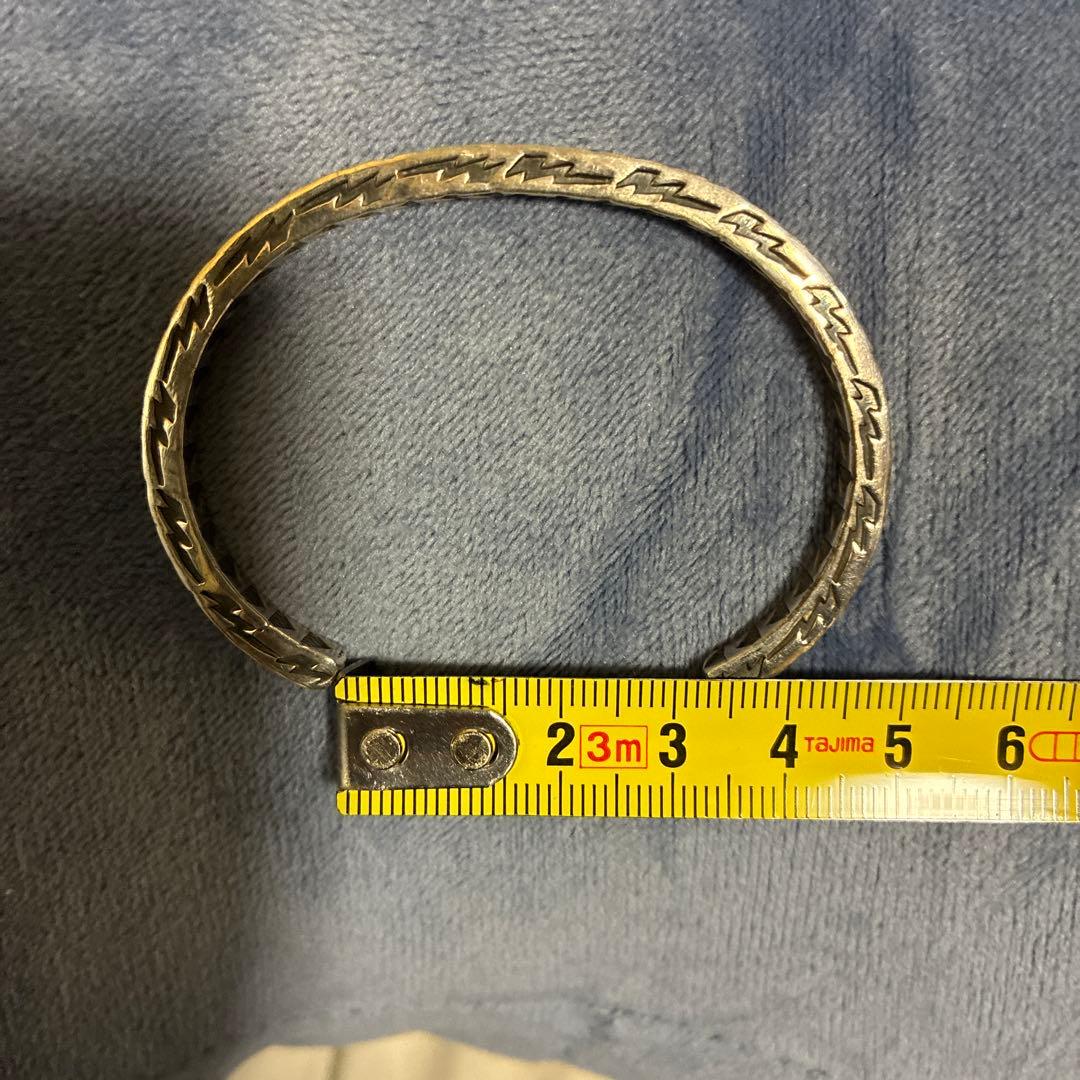 サンシャインリーブス 4面スタンプ バングル - メルカリ