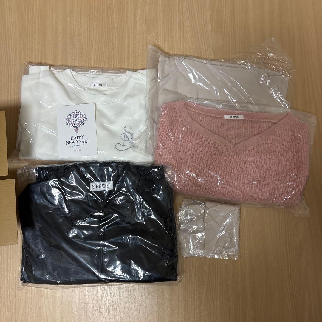 新品未使用・抜き取り無し】 SNIDEL 2026 福袋 HAPPY BOX - メルカリ