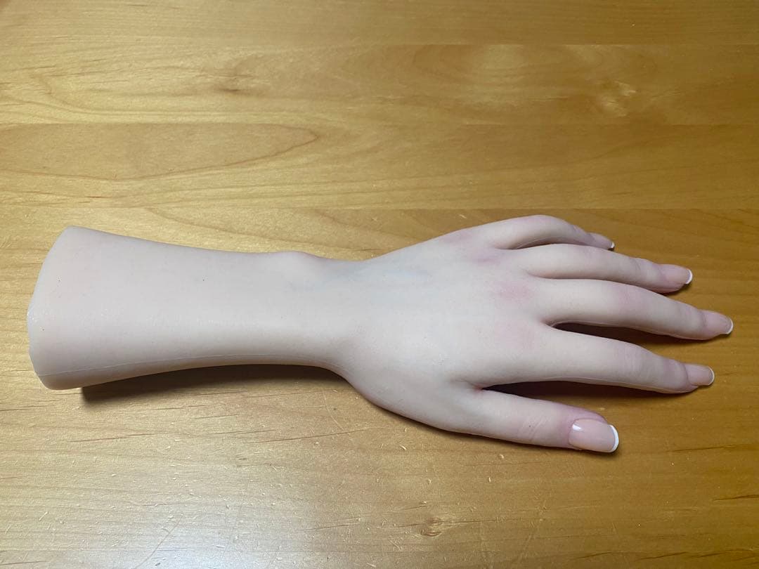 女性の左手 コスプレ グッズ 吉良吉影 ジョジョ 手首 1/1 レプリカ