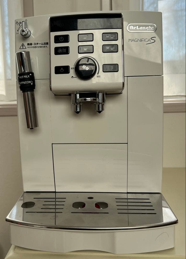 デロンギ マグニフィカS ECAM23120 全自動エスプレッソマシン 白 デロンギ、日本法人20周年記念の「マグニフィカ S」限定ホワイトモデル