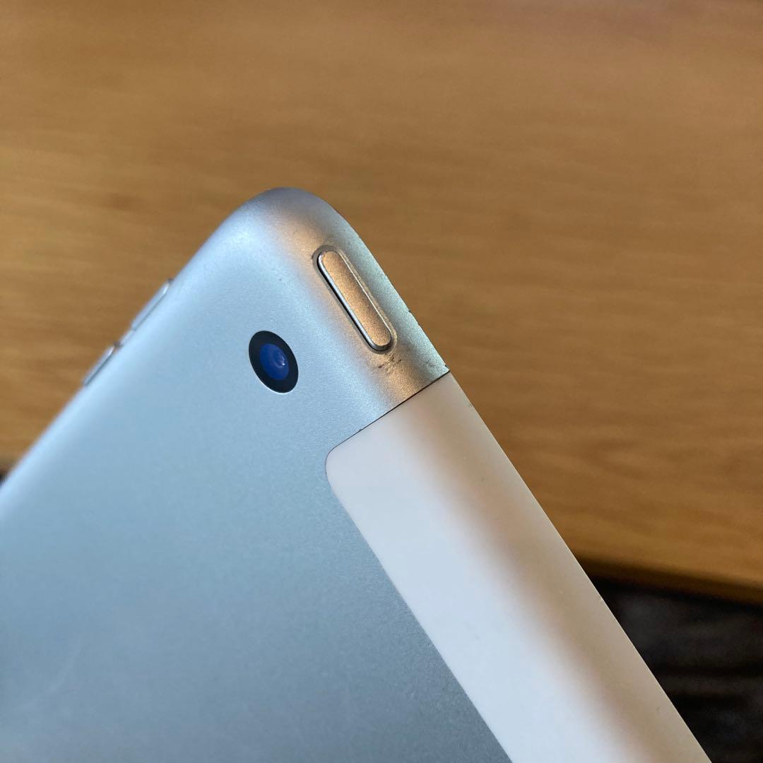 Apple iPad (第5世代) 128GB シルバー - メルカリ