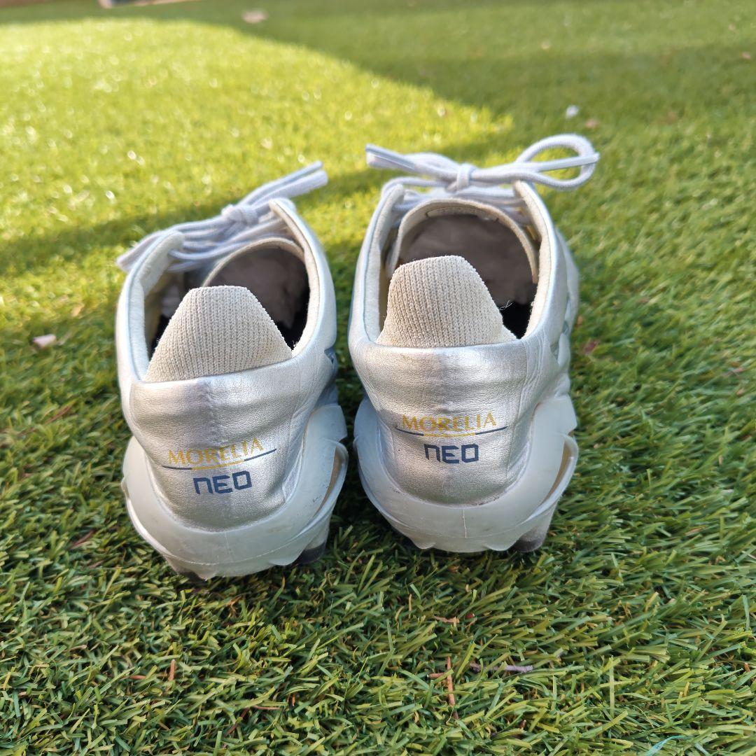 日本未発売 モレリアネオ4 エリート P1GA253204　25.5cm