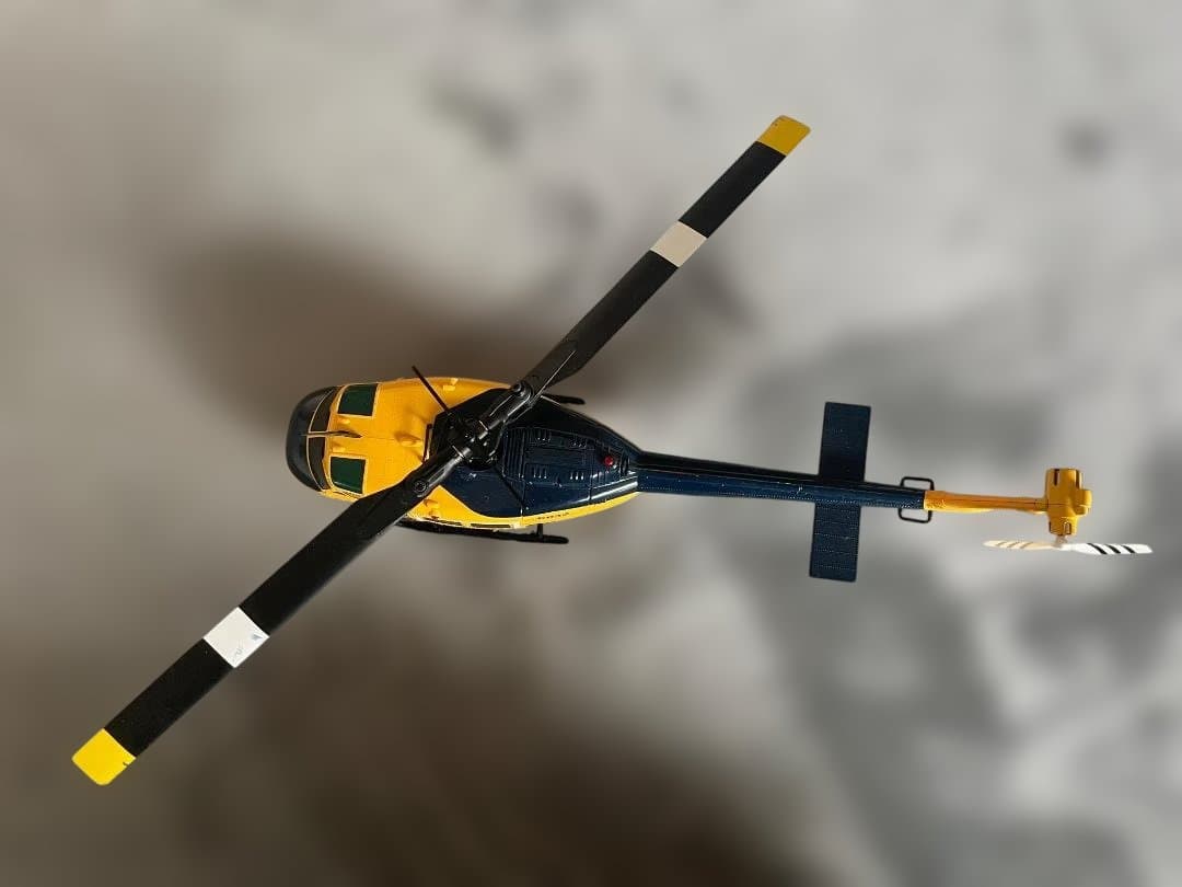 ★1/48 スケール C032 UH-1 ヒューイ RC バッテリー２個付き★