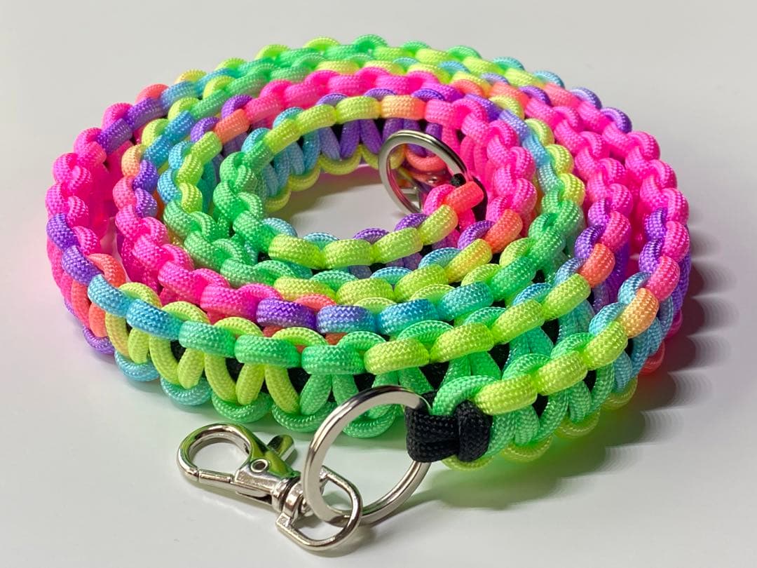 【ハンドメイド】パラコード・スマホ用ショルダーストラップ パラコード ショルダーストラップ スマホショルダー 2色タイプ その他