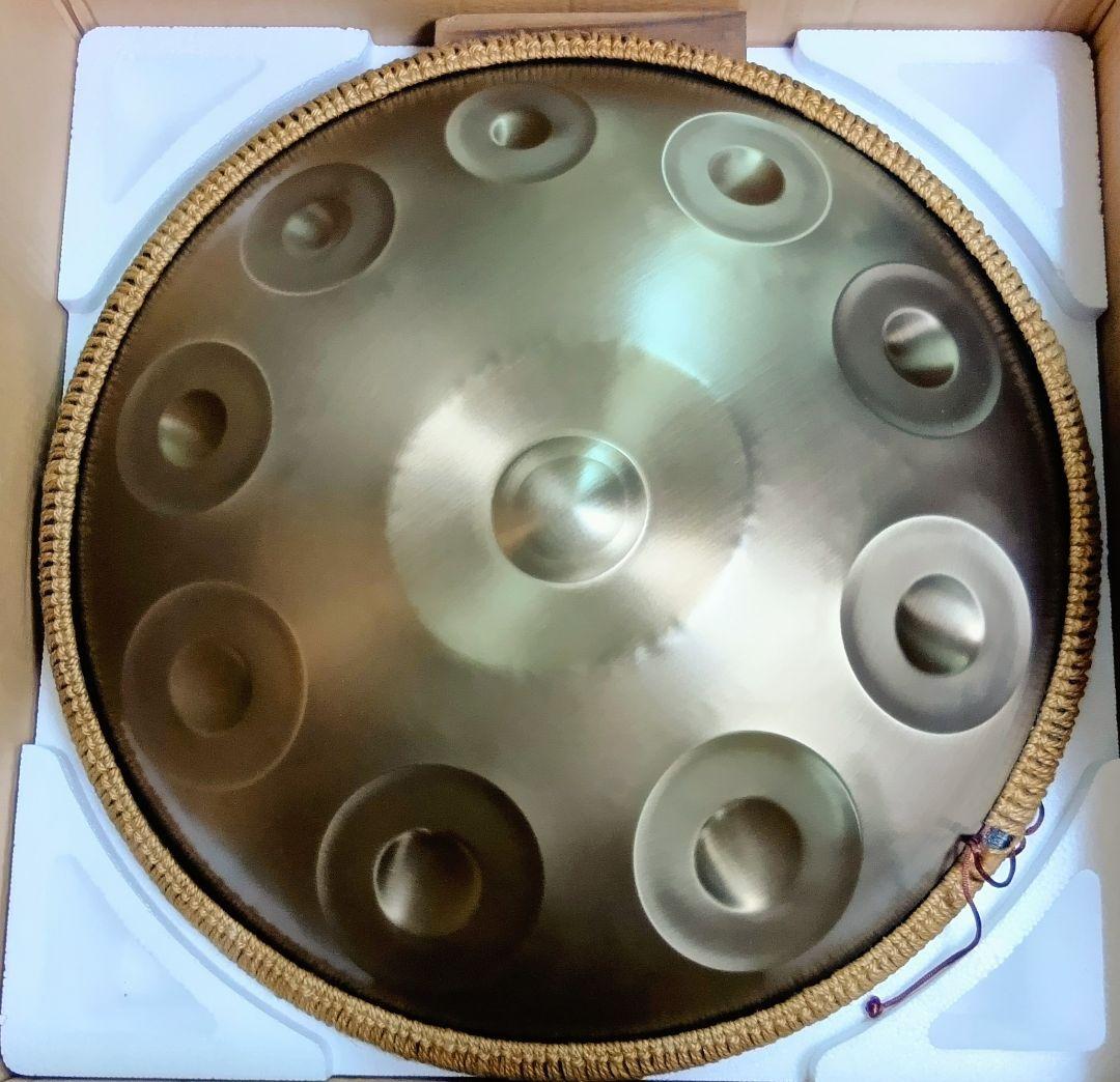 ハンドパン　56センチ　10音　A＝432Hz　Dマイナー Amazon | ハンドパン d マイナー 打楽器（ゴールド - 432hz - 12音