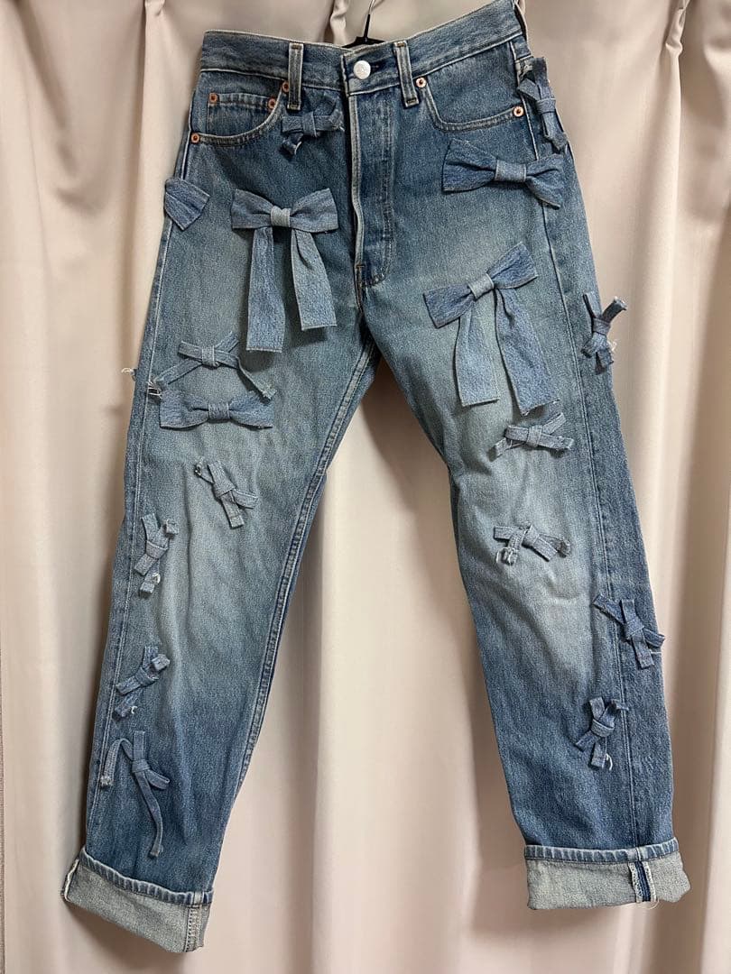 ケイスケカンダ keisukeKanda リボンまみれのデニム - メルカリ