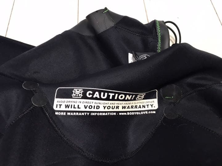 1回着用のみ body glove ジュニア 10 ウェットスーツの通販はau PAY