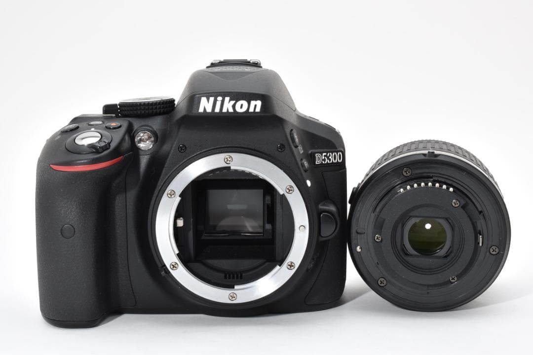 Nikon D5300 レンズセットWi-Fi搭載 初心者向け バッグ付き - メルカリ