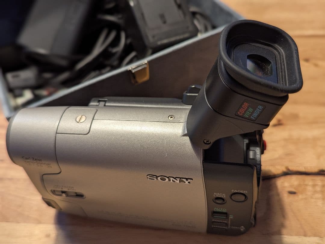 ソニー CCD-TR555 ハンディカム 8ミリビデオカメラレコーダー | Shop
