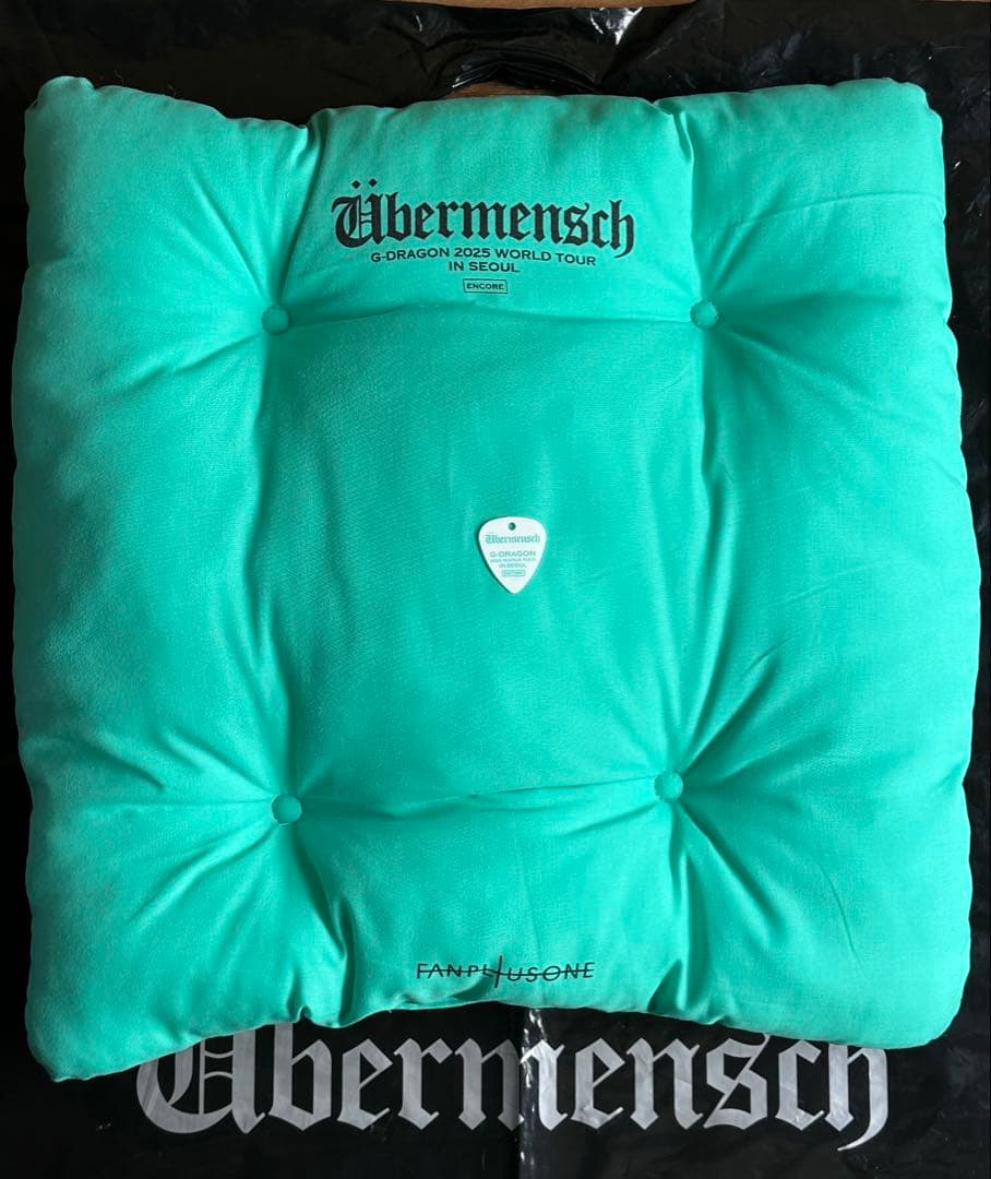 G-DRAGON ジヨン ソウルコン FAMZONE 特典 クッション ピック - メルカリ