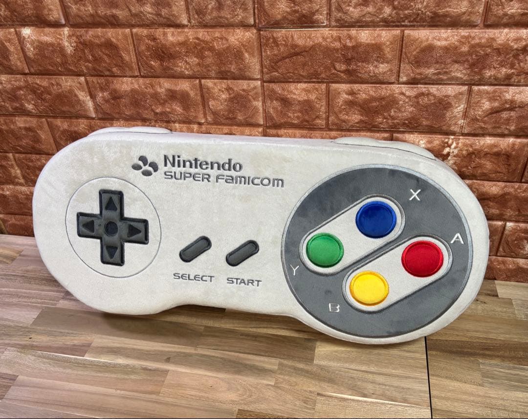 ニンテンドーミュージアム スーパーファミコン コントローラー型