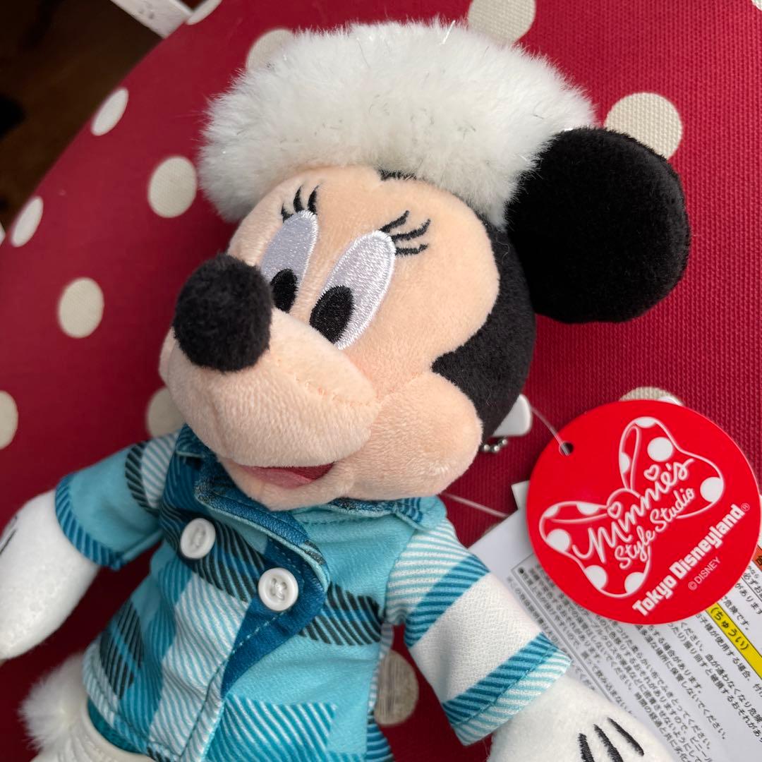 ☆タグ付き美品☆TDR ミニーのスタイルスタジオ ぬいぐるみバッジ 冬
