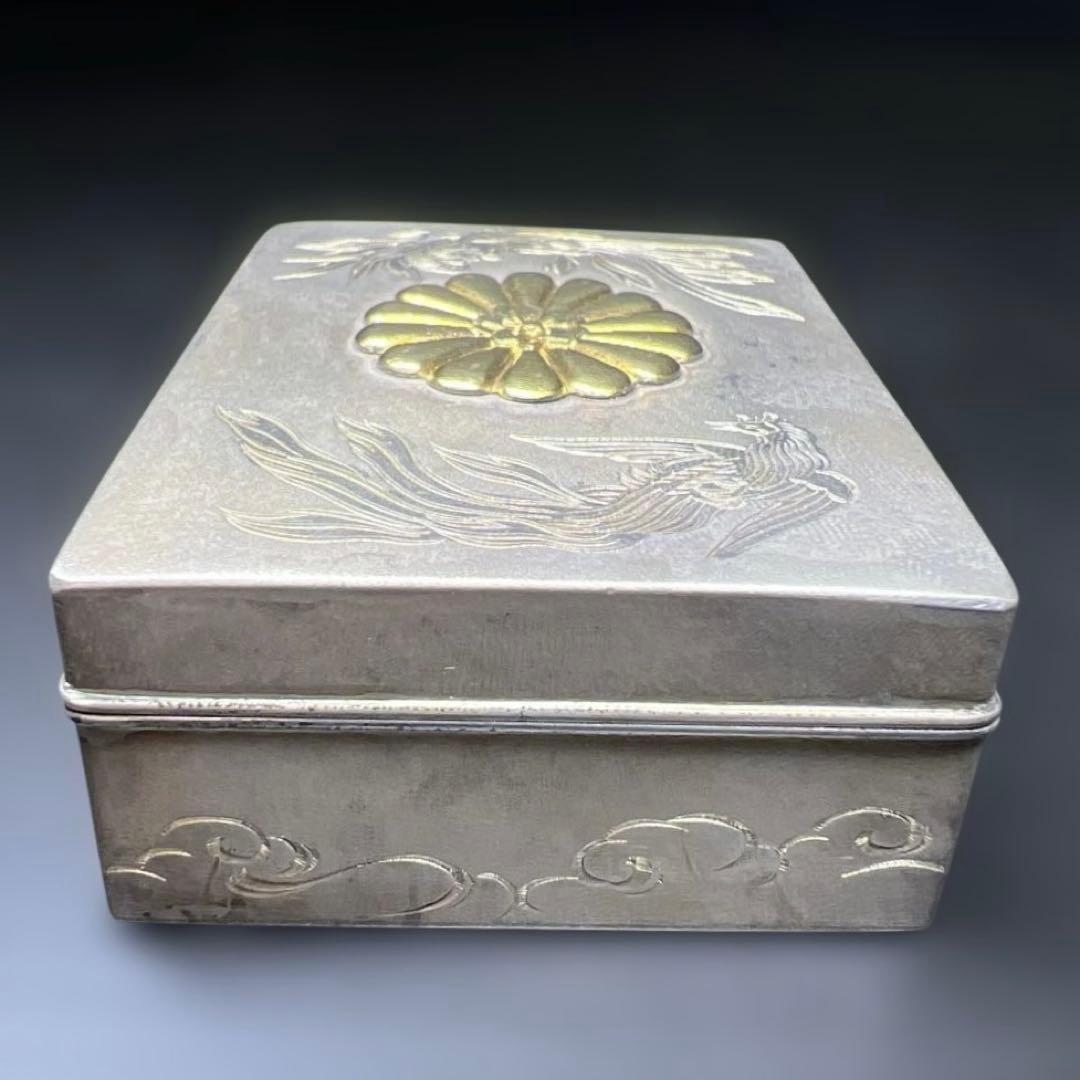 天皇御下賜品 純銀十四葉菊紋ボンボニエール 54g 東Y7-1027☆1F - メルカリ