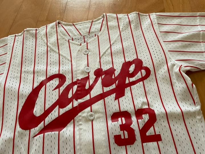 広島カープ◇梵英心 32番ユニフォーム◇3選手サイン入り - メルカリ