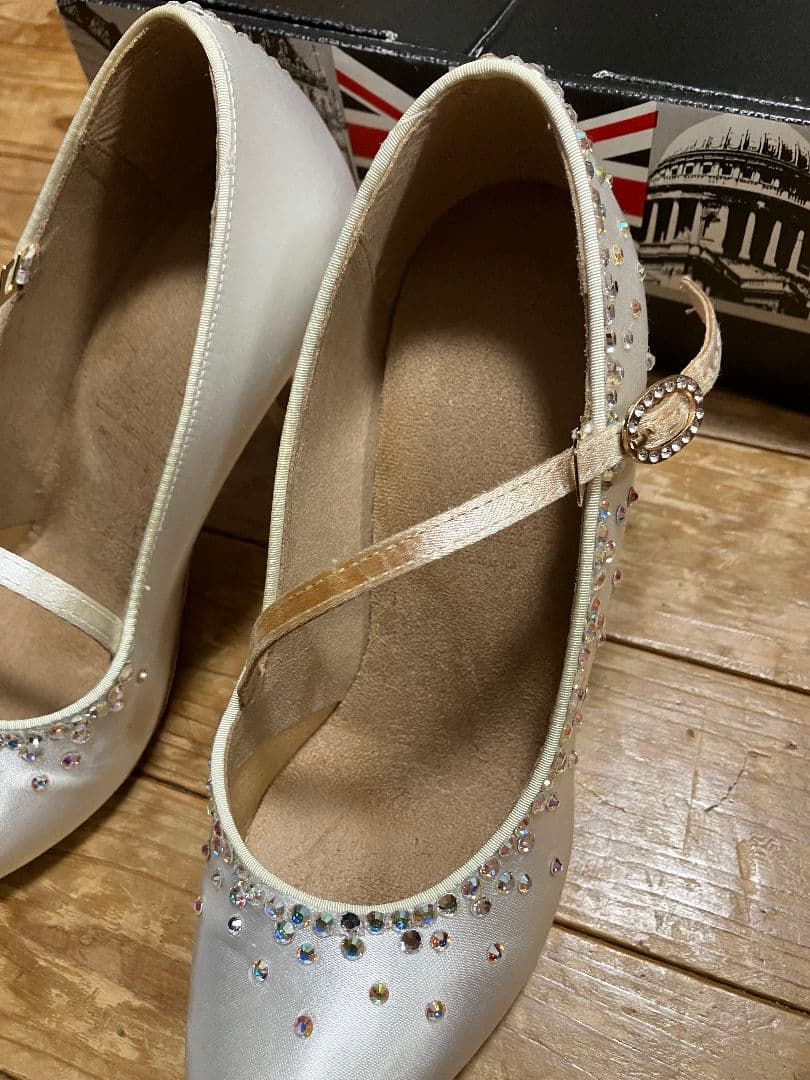社交ダンス　SUPADANCE　ホワイト　ダンスシューズ 　22.5cm