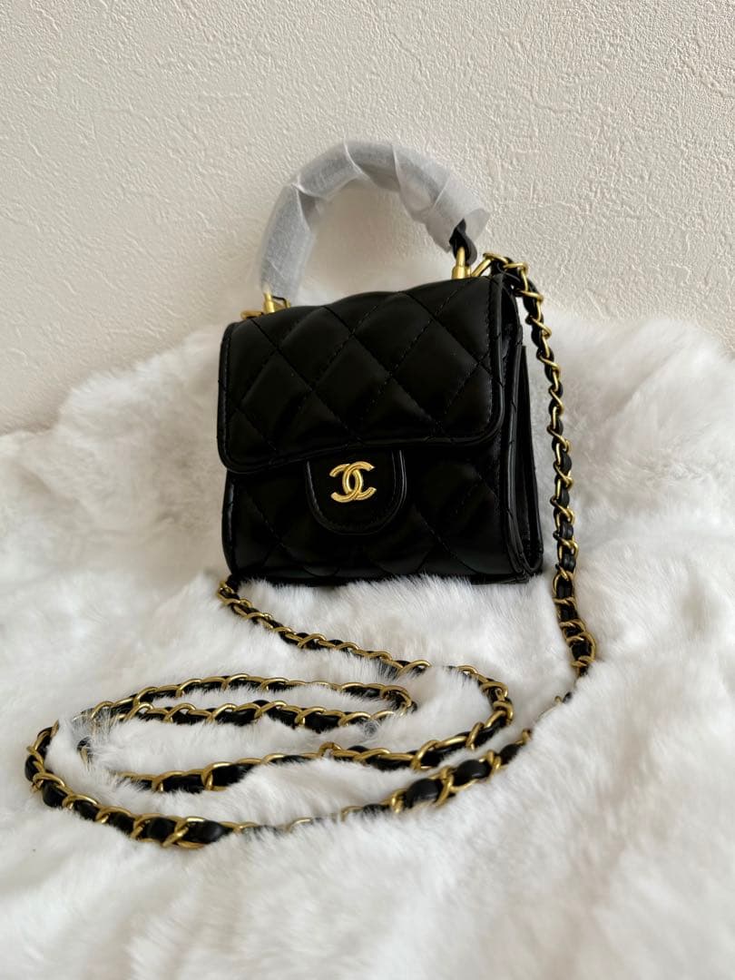 CHANEL チェーン　ミニショルダーバッグ