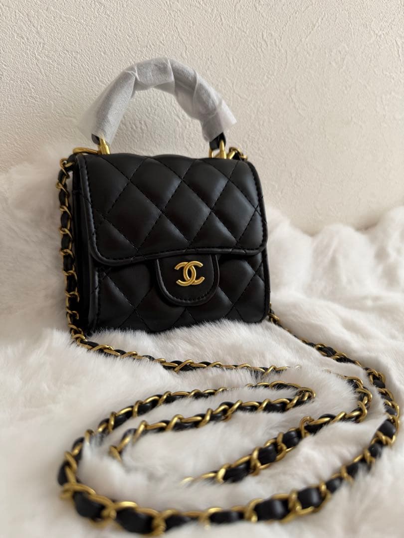 CHANEL チェーン　ミニショルダーバッグ