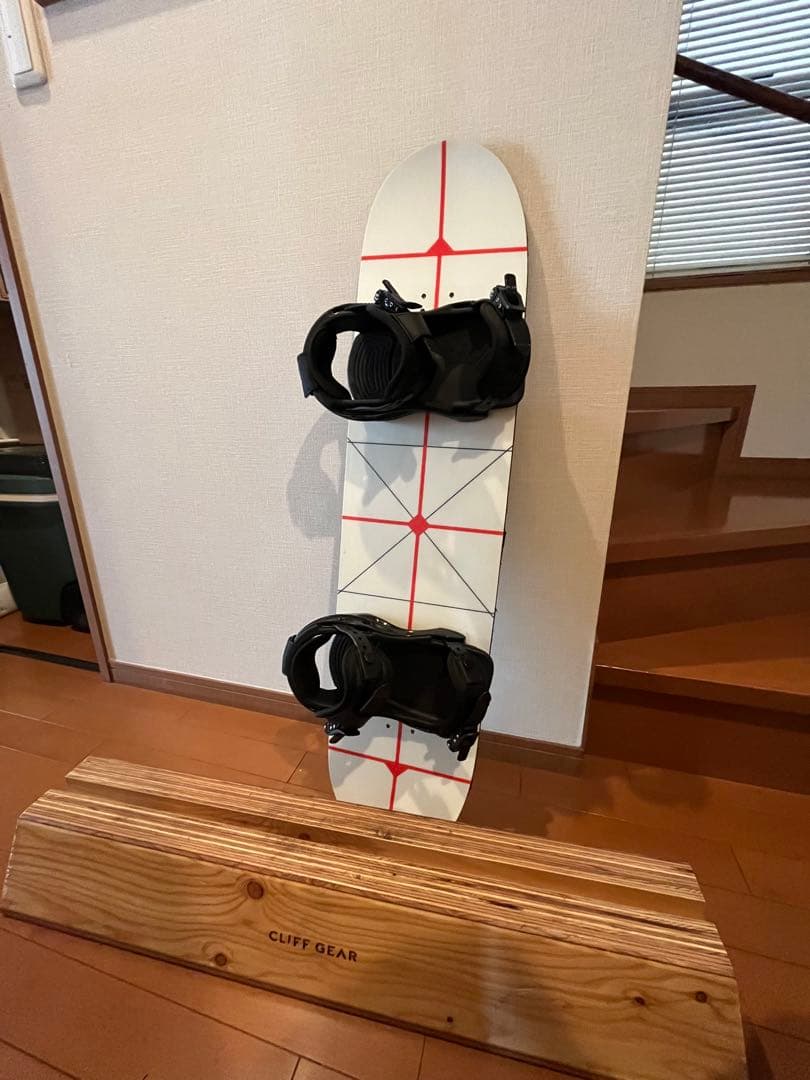 モンスタークリフ クリフボード スノーボードオフトレ用 - メルカリ