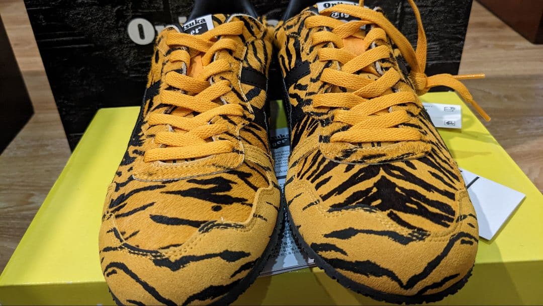 虎 2足 ・オニツカタイガー製シューズ、高級サンダルカラー、阪神