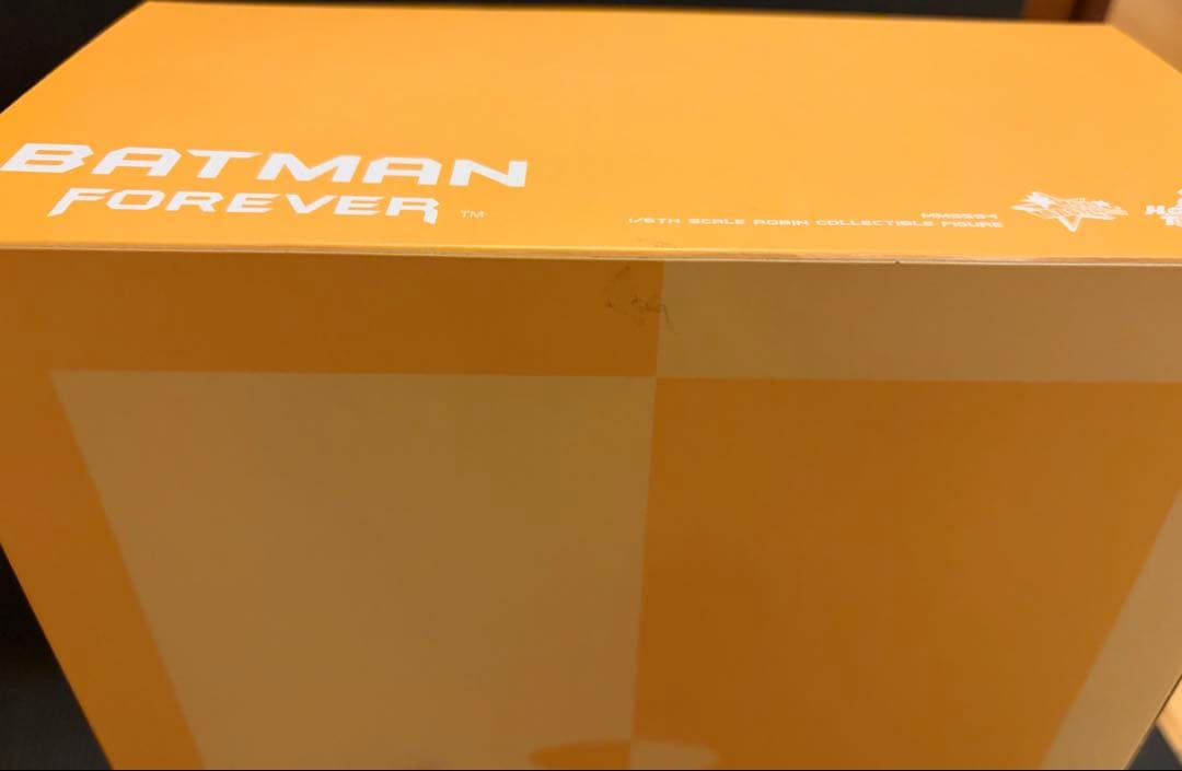 新品未開封！ホットトイズロビン★ダークナイトバットマンフォーエバー