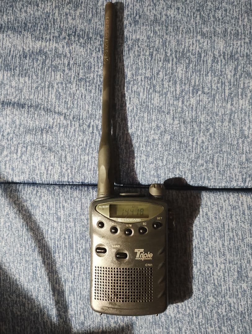 スタンダード　C701　144/430/1200MHz　3バンドハンディー