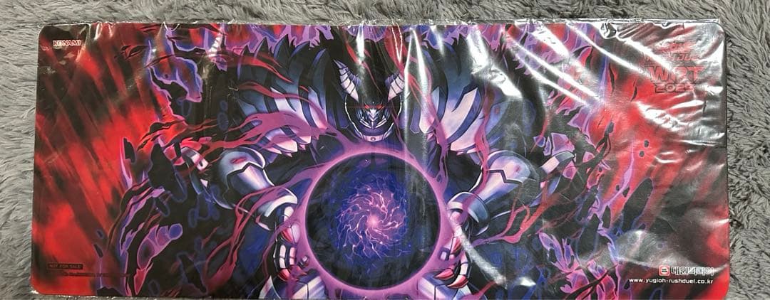 邪帝ガイウス　ハーフ　プレイマット　未開封 邪帝ガイウスLE1 遊戯王 プレイマット 海外限定 - メルカリ