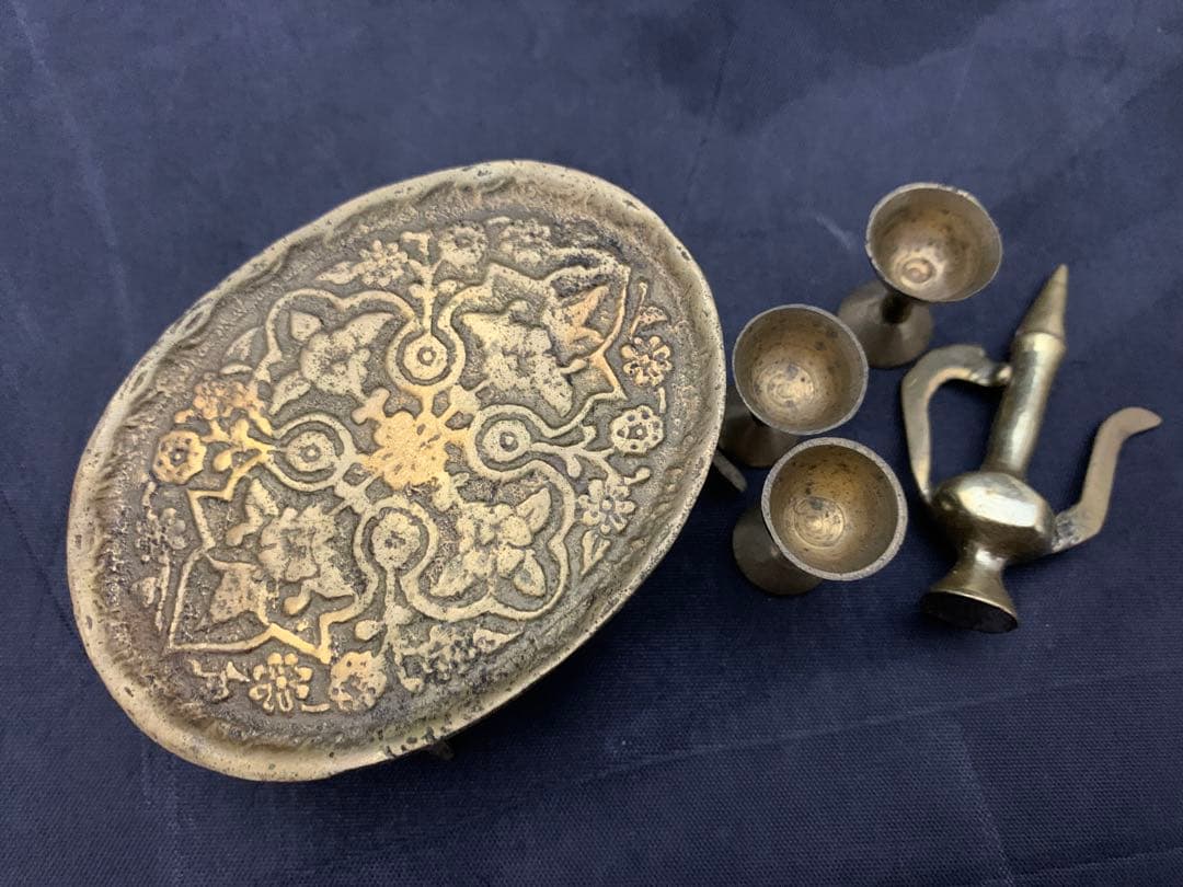 アンティーク 真鍮 ミニチュア テーブル チェア ゴブレット ポット