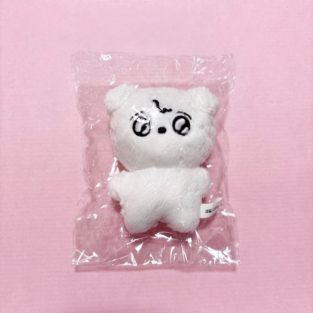 クッティジュニム 10cm ぬいぐるみ ジョングク マスター 犬 - メルカリ