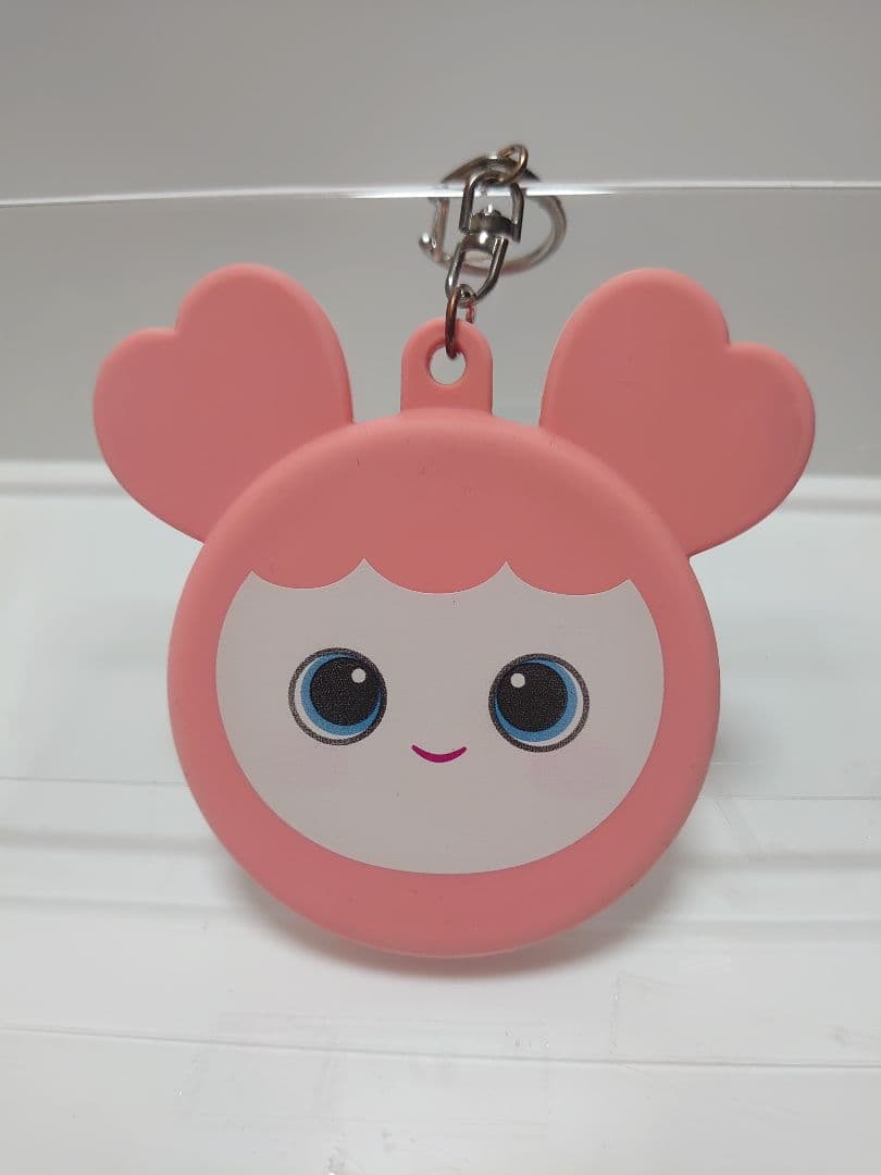 【MOMO•モモ】TWICE　ティッシュカバー　チャーム　缶バッジ　アクスタ