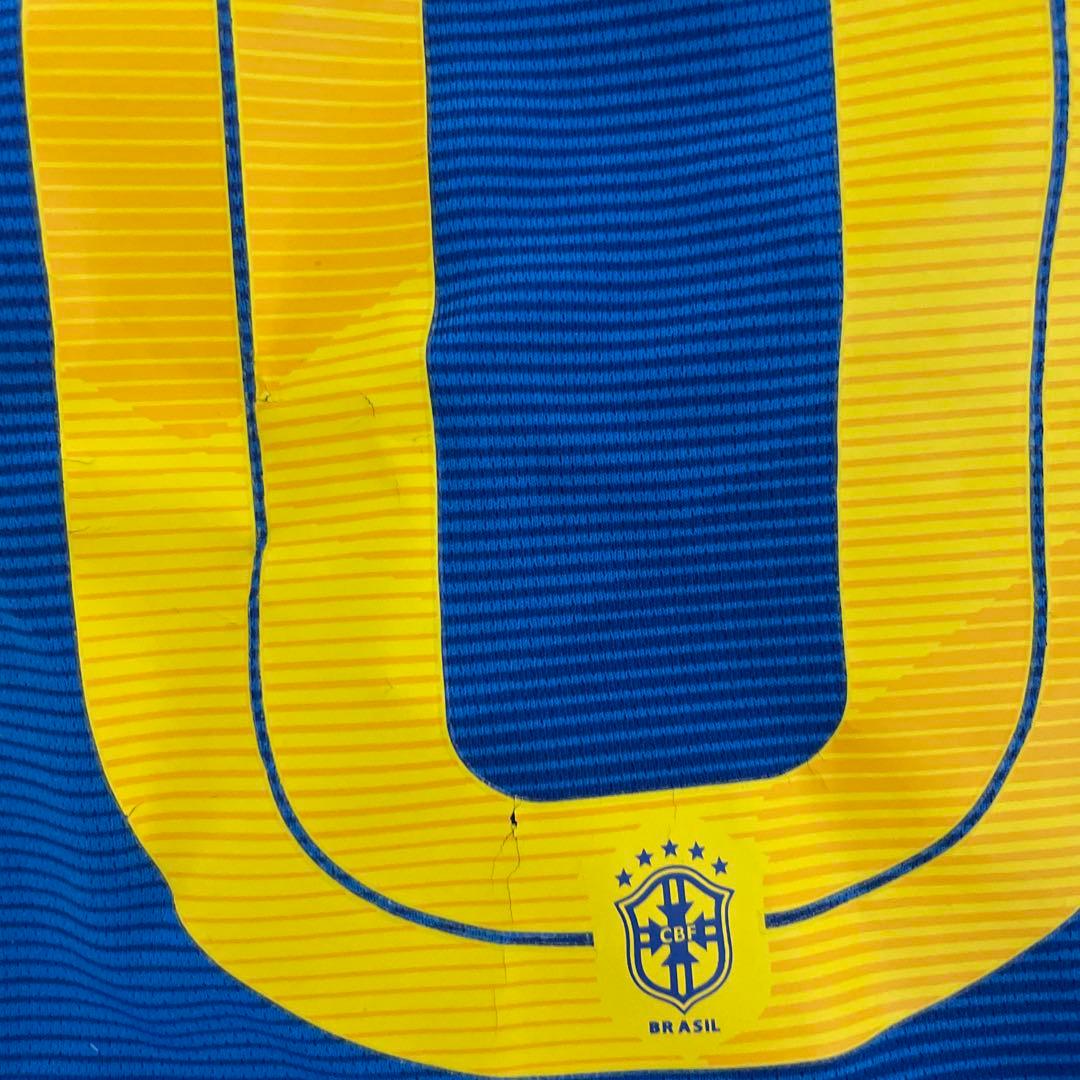 ネイマール ブラジル代表2018ワールドカップアウェイユニフォーム 肩