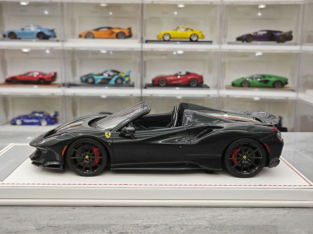 希少 DM モデル 1/18 フェラーリ 488 ピスタ ミニカー 限定30台