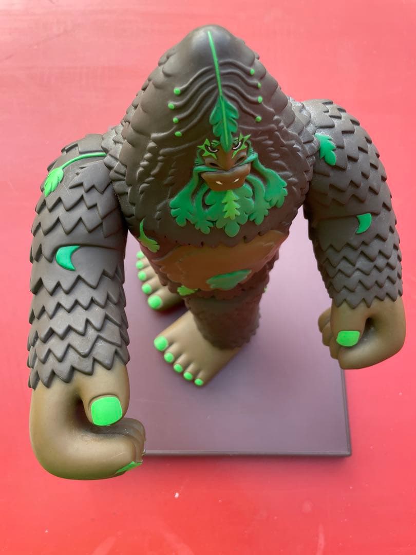 り*ん様 激レアSTRANGECO BIGFOOT ONE KIDROBOT 2