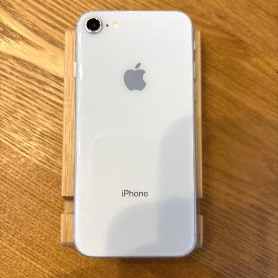 美品　iphone8 64G