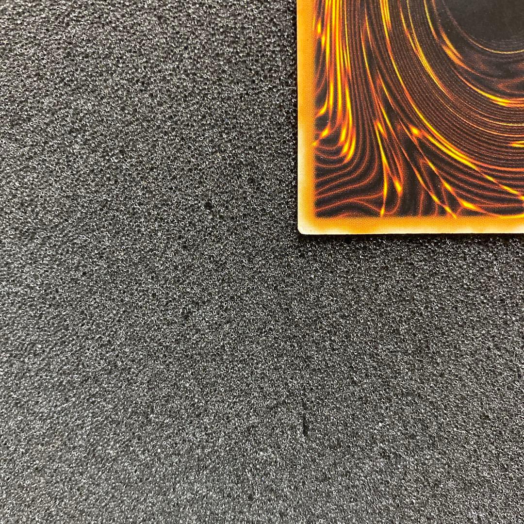 た*か様 【美品】　遊戯王　ブラック・マジシャン　レリーフ