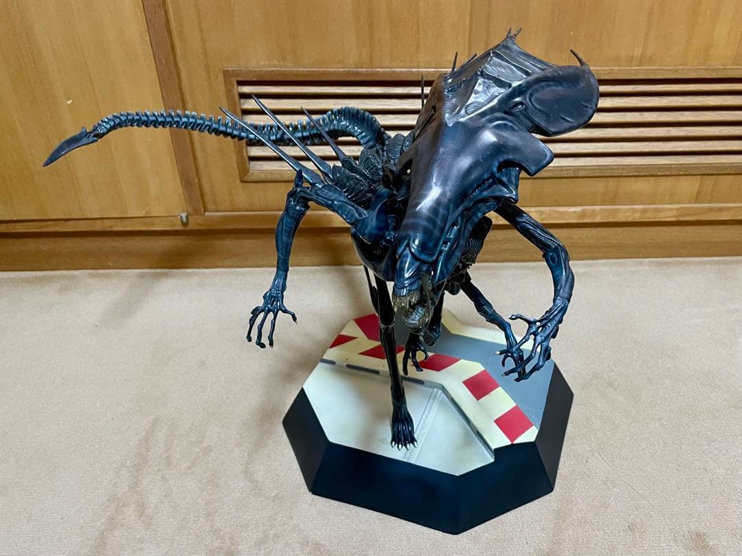 【限定1000体】サイドショウ クイーン・エイリアン ジオラマ